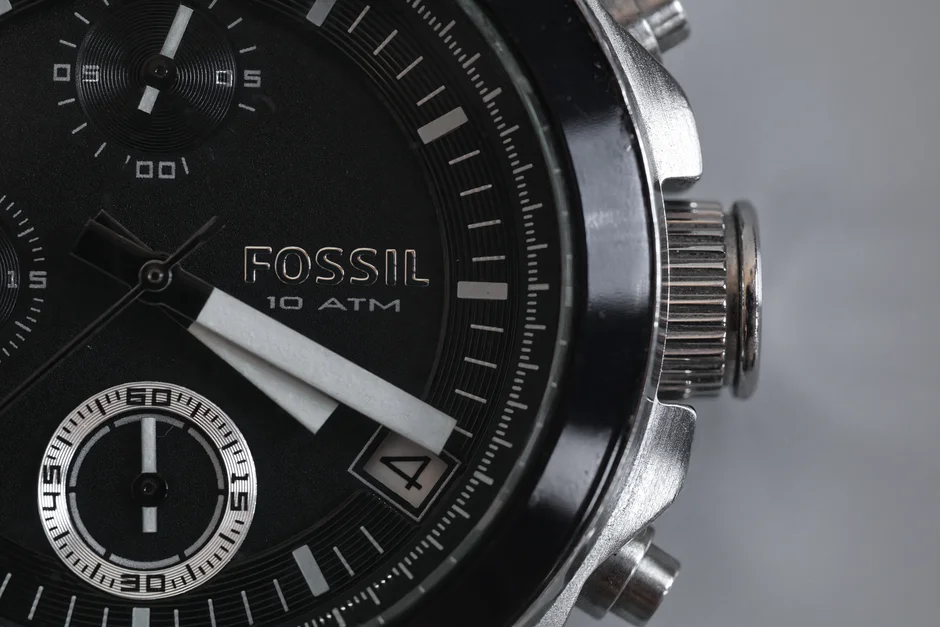 How to Remove Links From a Fossil Watch: A Guide