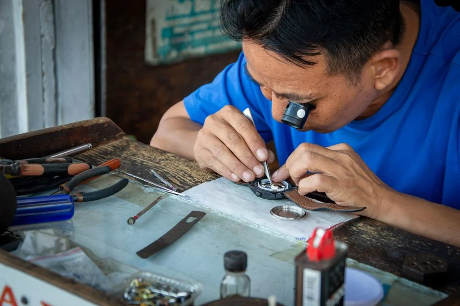 Watch Spring Bar Tool Guide: Choosing the Right Strap Removal Tool